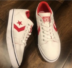 BOYS‘ CONVERSE EL DISTRITO 2.0 OX NWOT