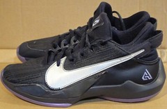 Nike Zoom Freak 2 Mid Dusty Amethyst Size 7Youth Or Womens 8.5 CN8574-005 Vgc