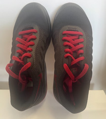 Nike Air Max Invigor Junior Trainers UK 1 EU 33 REF 607+