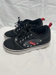Heelys Youth Size 5 Pro 20 Prints Skate Shoes in Black/White/Red