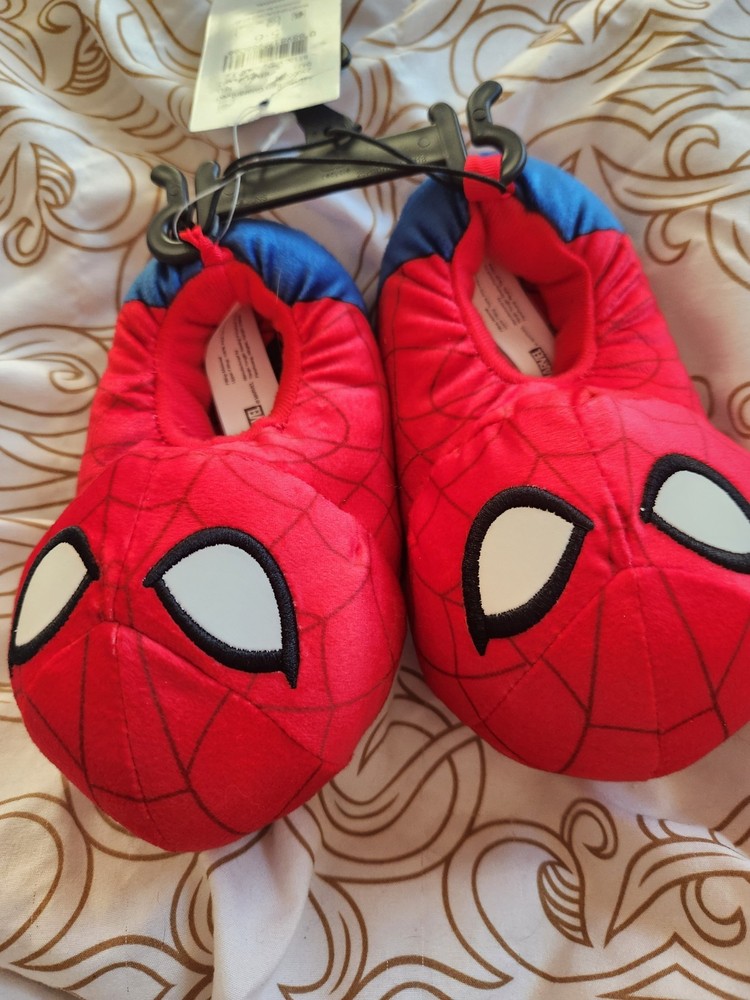 Official Licensed Marvel SpiderMan Plush House Slippers Children’s Size 5-6 NWT
