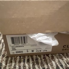 Clarks Kids Wallabee Boot O Sand Suede 26169805