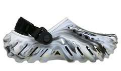NEW CROCS ECHO GLOW IN THE DARK MARBLED CLOG BLACK/WHITE 211883-0WU YOUTH J6 6