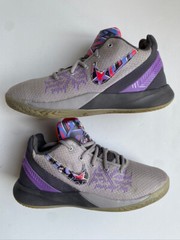 Nike Kyrie Flytrap 2 GS ‚Grey Violet‘ Size 7 Youth Girls Size 8.5 Grey Purple 