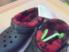 New Crocs Classic Lined Buff Check Clog Children’s 10 Black/varsity red