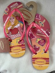 Havaianas Disney Aurora Sleeping Beauty Kids USA 13C/1Y 31/32 Thongs Flip Flops