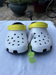 Crocs Big Kids Size J6