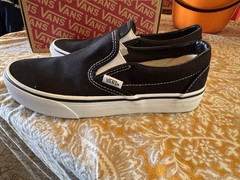 Vans Classic Slip-On Black/White Canvas Slip-On Casual Shoes 6.0 women’s.