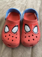 Kid’s Spiderman Croc clogs size J2 slip on