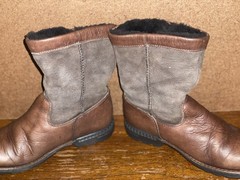 UGG Beacon Size EU 32 / US 2 Brown Leather Two Tone Shearling Lined Boots 5925