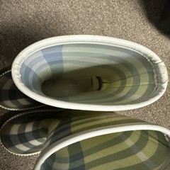 Burberry Nova Check Monogram Rubber Rain Boots – Size EU 33/34 Us 1 – 2 Boy Girl