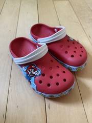 Limited edition Super Mario Light-Up Crocs Kids Size 13 c c13 Shoes Sandals EXC
