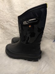 BOGS Neo Classic Melange Boots Youth Size 13 Black Waterproof Insulated Pull On