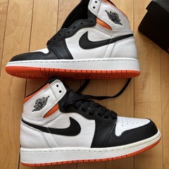 Nike Air Jordan 1 High OG Electro Orange 2021 575441-180 Size 4.5 Y