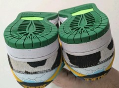 Sz 5 Nike SB Dunk Low Chunky Dunky Ben & Jerry’s CU3244-100 Unisex Sneakers EUC