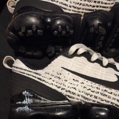 Nike Air Vapor Max Flyknit ‚White/Black Size 7y