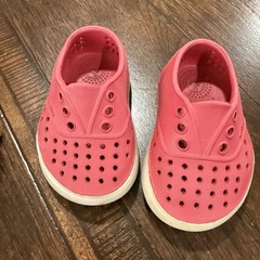 Native Kids Pink Slip-On Rubber Water Resistant Shoes Size C4
