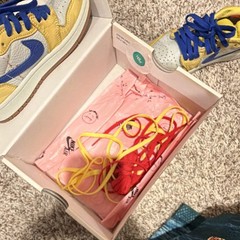 Jordan 1 Low OG SP PS Travis Scott Canary Yellow White Blue 13.5C DZ5909-700