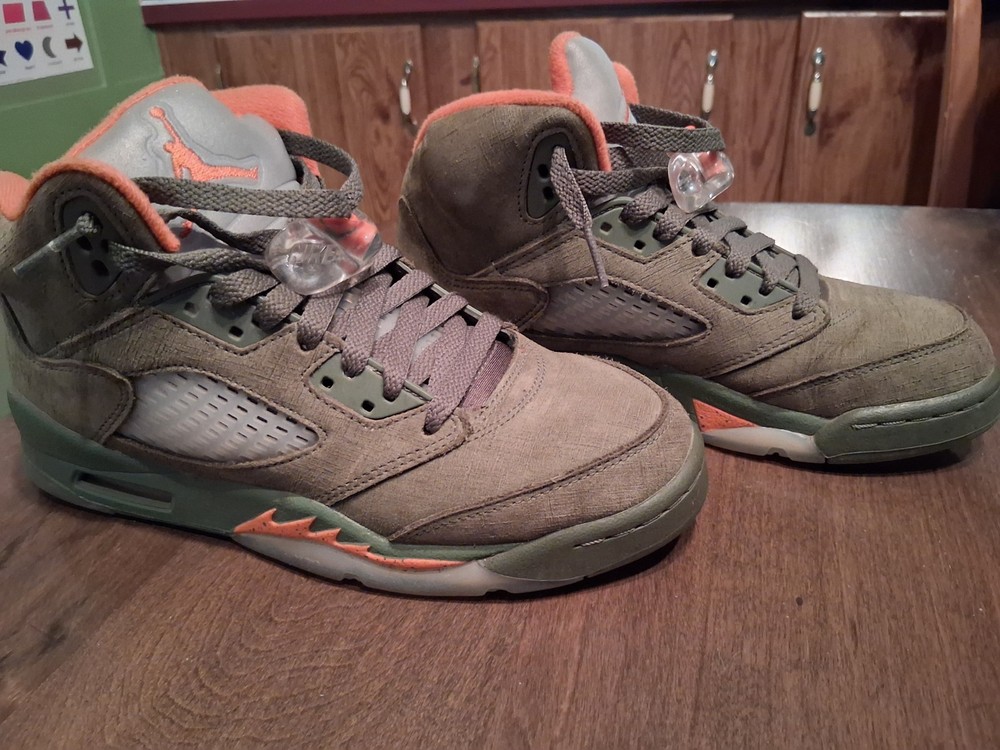 Nike Air Jordan 5 Retro Olive Army-Solar Orange Kids 440889-308 Youth Size 5.5Y
