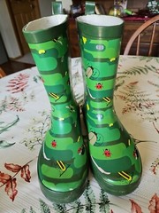 Kid Made Modern Rain Boots Size L 10-12 Bug Camo Garden Rain Boots