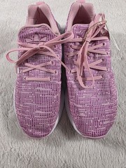 NEW Adidas Swift Run 22 Junior Kids Size 4 Youth Sneaker Unisex Pink Shoe
