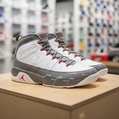 Air Jordan 9 Retro Fire Red GS 2022 White Grey 302359-162-Size 5.5Y Kids Women 7