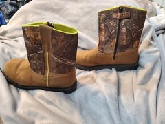 Youth Magellan Zip-up Pull-on Camoflage Boots, Size 5~ Used Condition