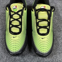 Nike Kids‘ Grade School Air Max DN Shoes, Sz6Y, Lt Lemon/Black, HV5257-700