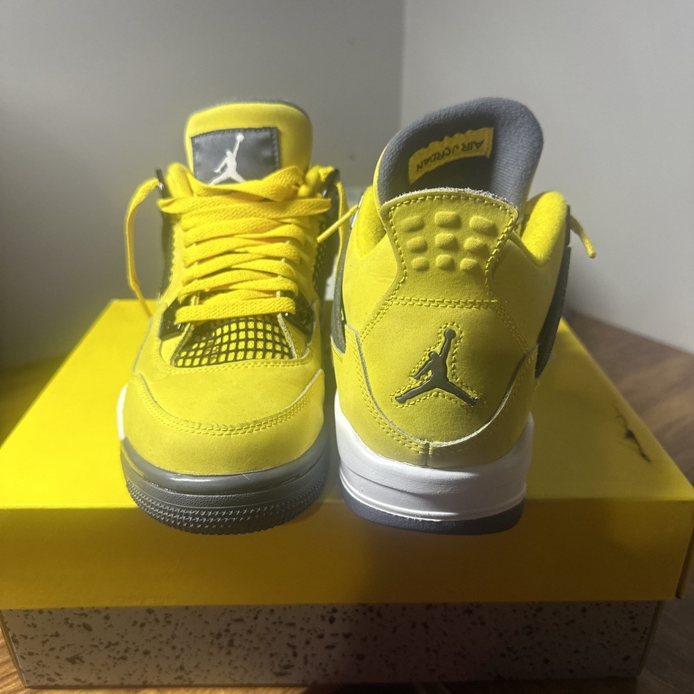 Air Jordan (GS) 4 Retro „LIGHTNING“ 2021 – Size 6Y – 408452 700 (5815-3)