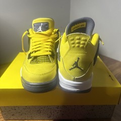Air Jordan (GS) 4 Retro „LIGHTNING“ 2021 – Size 6Y – 408452 700 (5815-3)