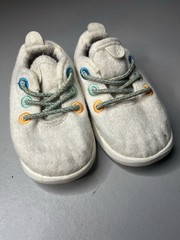 Allbirds Smallbirds Wool Runner Shoe Kids Size 6 White Multicolor Elastic Laces