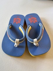 Reef Toddler Flip Flops Beach Pool Sandals Size 3/4 Blue w/Yellow soles Hawaiian