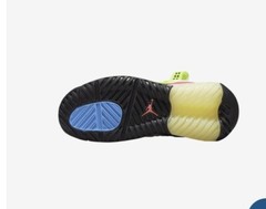 Jordan ma2 Multicolored Big Kid Size 7