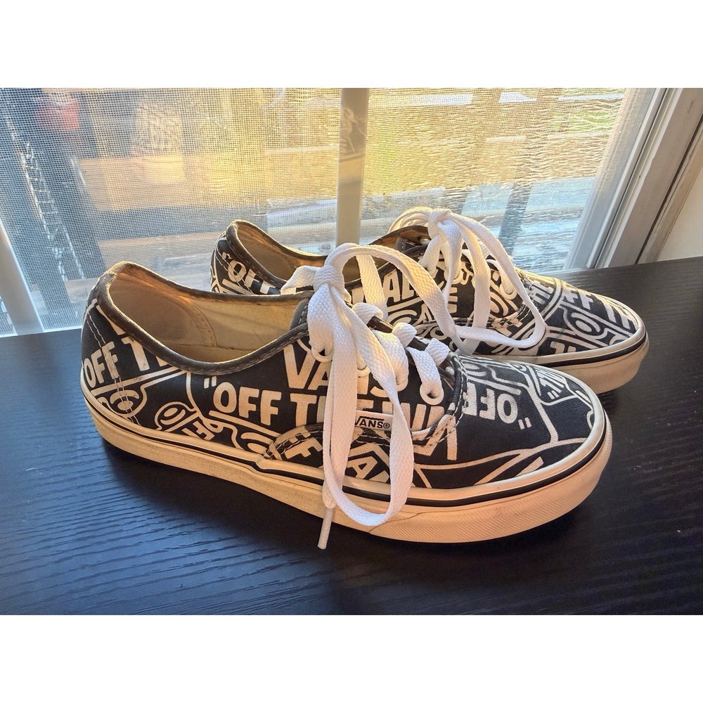 Vans Off The Wall Graphic Print Lace Up Sneakers Black White Canvas Youth Size 5