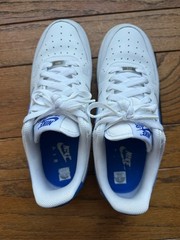 Nike Air Force One Youth Size 7 White Leather Sneakers Low Top Blue White 7Y