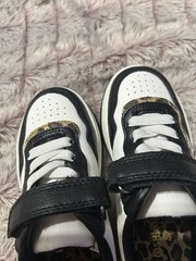OshKosh B’gosh Black, White & Leopard Accent Kids Sneakers Size 8