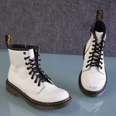 Dr Martens 1460 J Kids White Leather Combat Boots Size US 2 UK 1 EU 33 Youth Zip