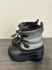 Members Mark Kids Size 7/8 Waterproof Insulated Snow Boots Unisex