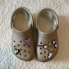 Crocs Classic Kids C11 Gold Glitter Clog Slip-On w/ Jibbitz Unicorn Theme