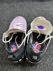 Nike Big Kid’s Lebron 18 GS Graffiti Basketball Shoes Youth 7y Purple CW2760-900