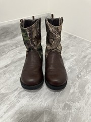 Real tree Kids Boots Size 12