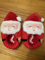 Squishmallows Christmas Santa Claus Kids Stuffed Slippers Size: 4/5