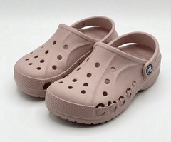 Yoth Crocs Classic Clogs Kids J2 Dusty Pink Slip Resistant Comfort Sandals