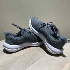 Under Armour UA BGS Assert 10 Youth Size 6Y Running Sneaker Athletic 3026182-102