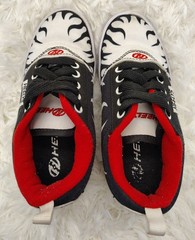 Heelys Pro 20 Prints White Black Flames Wheeled Shoes Size Youth 13C HE101001