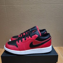 Air Jordan Low 1 GS Grade School Black Gym Red White Reverse Banned 553560-605
