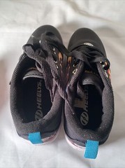 HEELYS PRO 20 FIRE GRADE SCHOOL LIFESTYLE SHOES Size 2 Youth Brand New No Wheels
