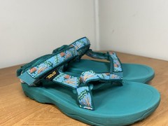 Teva Hurricane XLT 2 Sandals Girls Kid Size 2 Green Outdoor Sporty 1019390C NICE