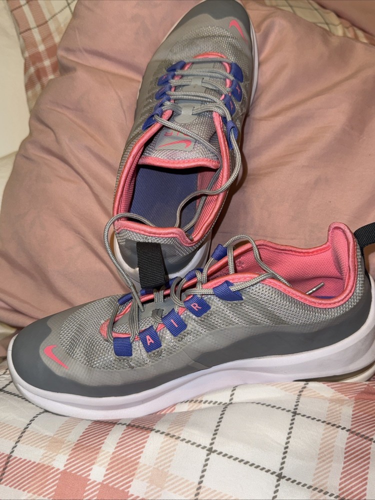 Gray Pink and Purple Nike Air Size 6 1/2 Y. Youth Smoke Free Home.
