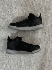 Nike Jordan Courtside 23 Black/Grey AQ7734-023 Youth Boys Size 2Y Great!